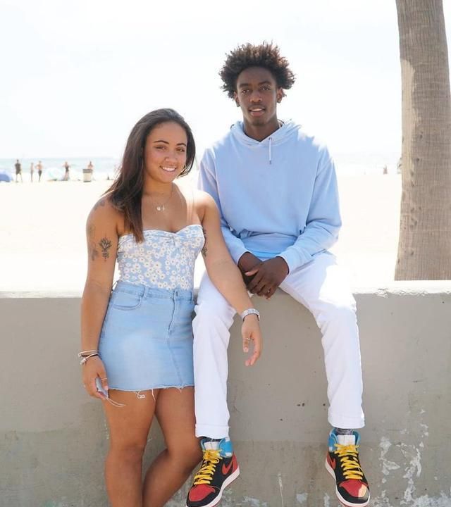 詹姆斯15岁儿子高1米9,13岁女友比卡戴珊有气质|卡戴珊|詹姆斯|布朗尼