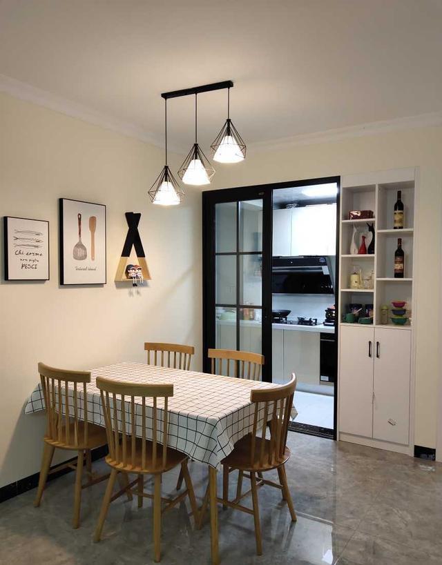 晒晒新房简约装修不带吊顶,阳光房的设计真的太舒服了,很满意