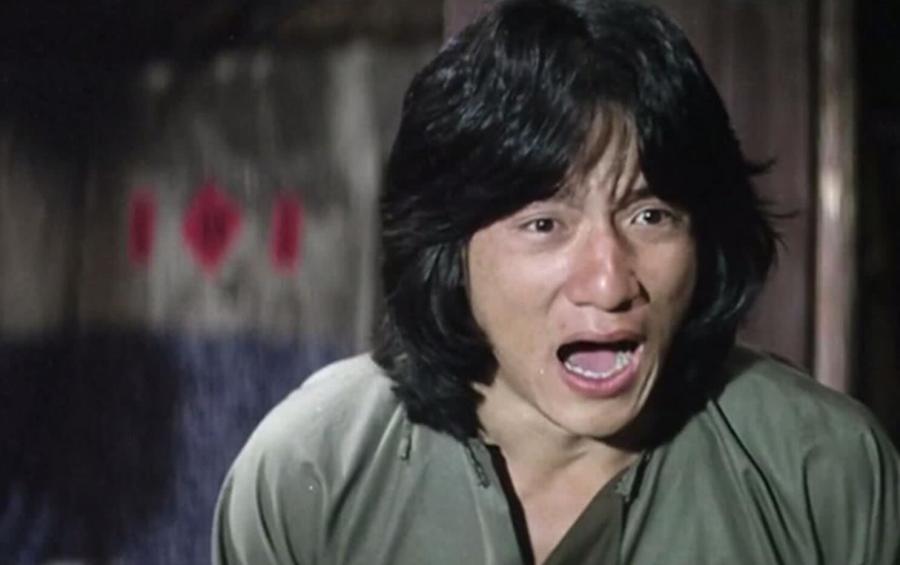 他多次饰演李连杰儿子,今人气越来越高,和"圣姑"过着美满生活