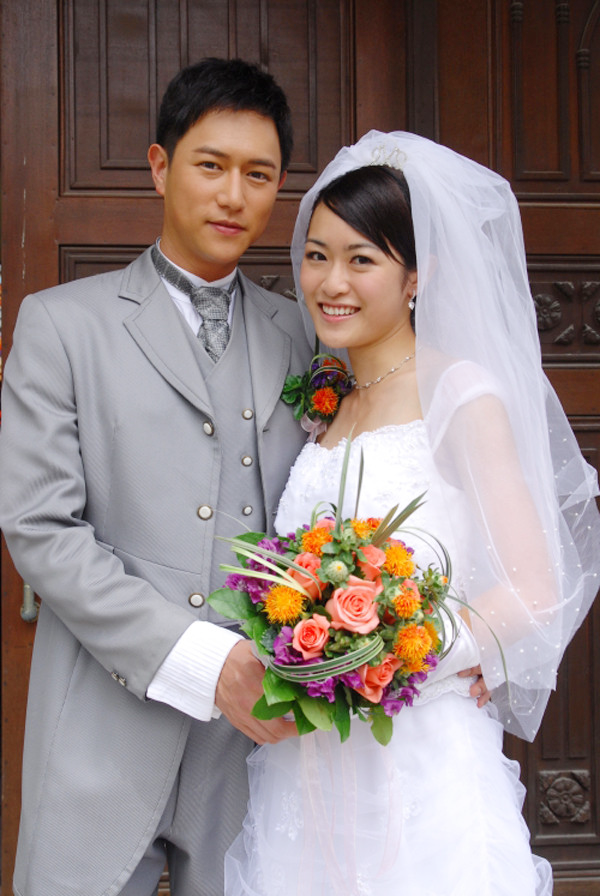 毕业于演艺学院的梁嘉琪称得上是科班出身,入行后因为主持有线综艺