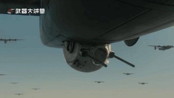二战美国空中霸王,配备超过10门勃朗宁m2机炮的b-24轰炸机