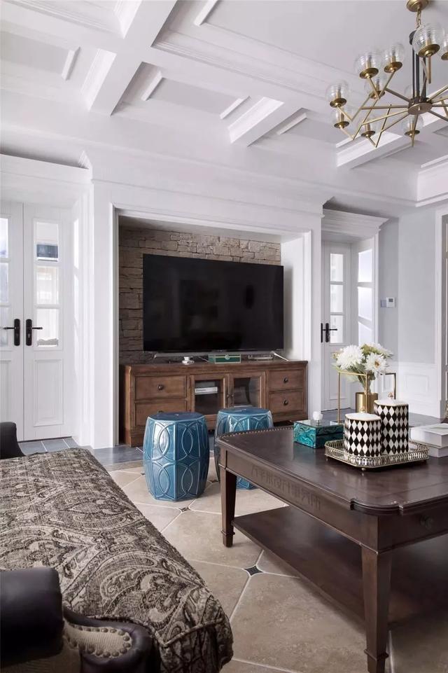 喜欢美式风的你,可以做个这 样的电视背景墙,典雅又大气