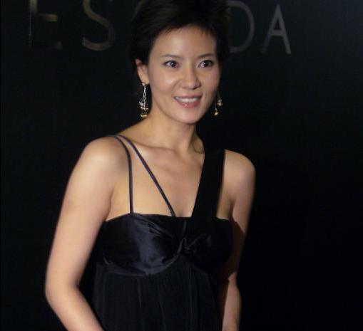 何佳怡|济公|活佛_新浪新闻