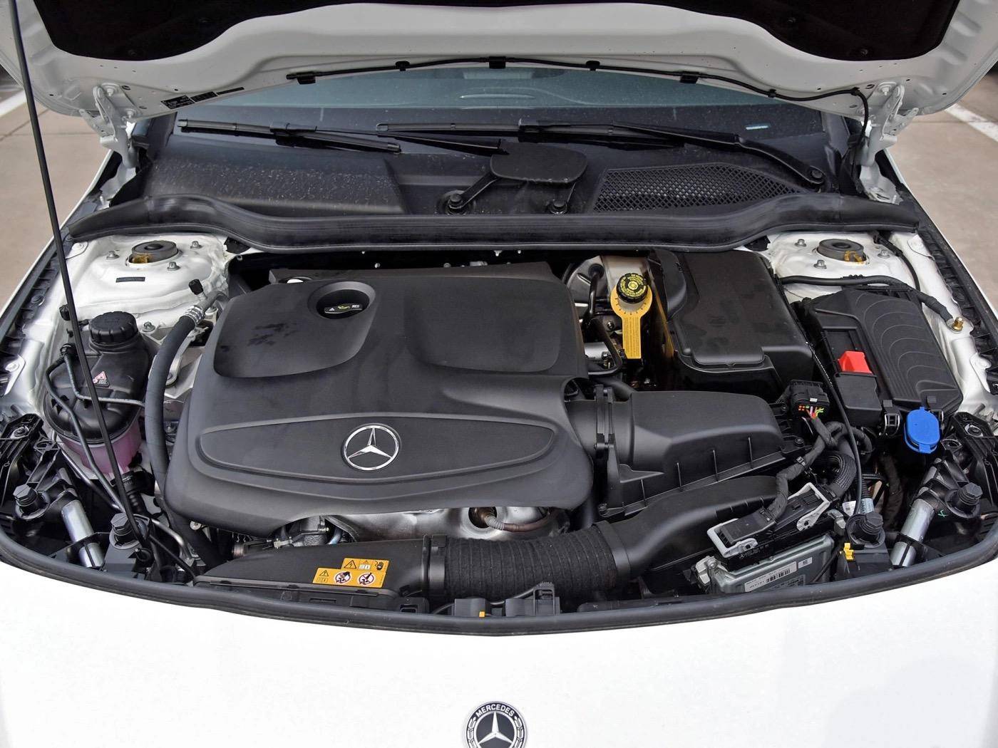 原装进口无框车窗这进口轿跑起价才23万还是奔驰出品