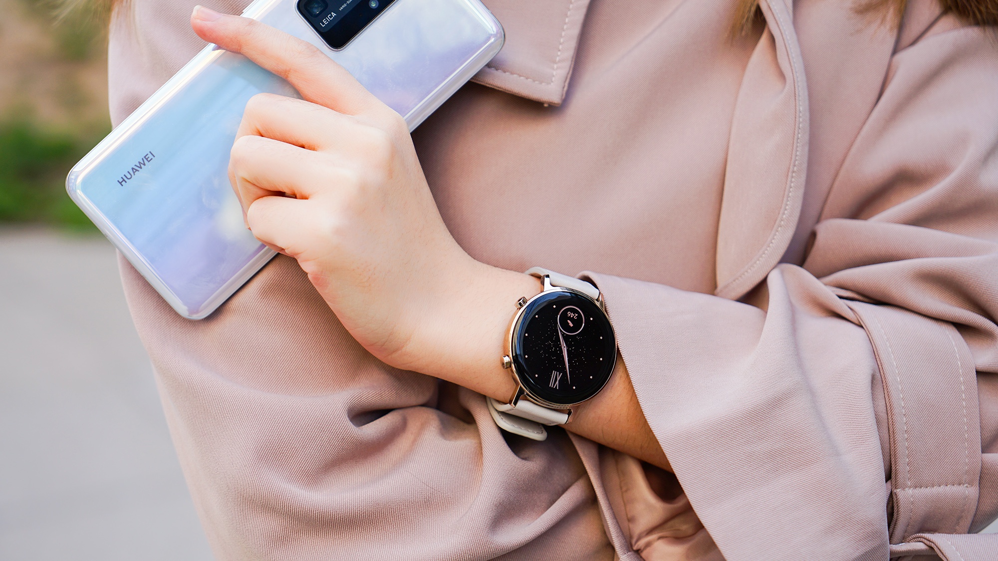 华为watch gt2凝霜白:颜值功能双升级,100种运动模式任pick