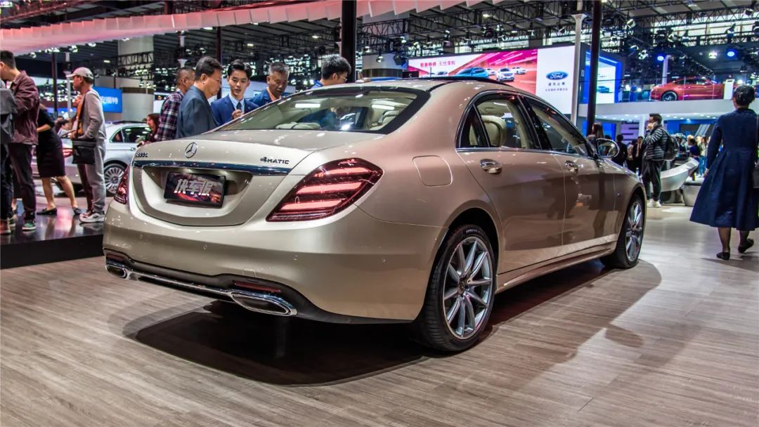 奔驰s级:大老板花100万买来却不开的车【快车体验292】