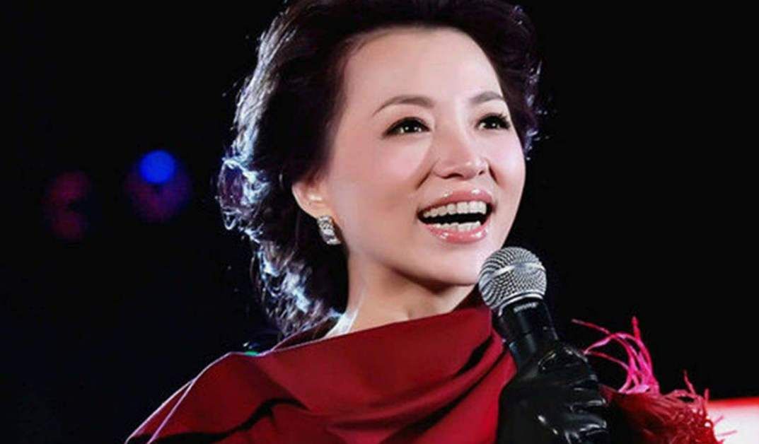 5段感情,和程前同居6年,董卿为何嫁给了