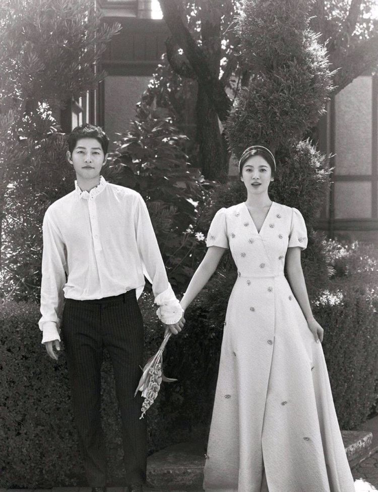 宋仲基拆婚房,宋慧乔兜售爱巢,后续来了双方经济公司做出回应