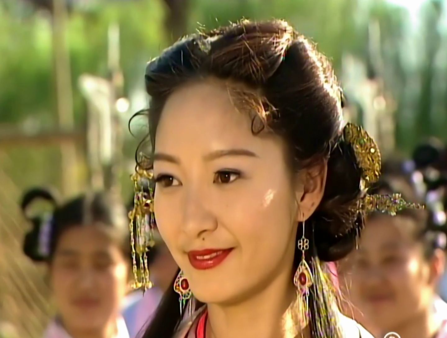 16岁和张国荣相恋18岁被骗未婚生子