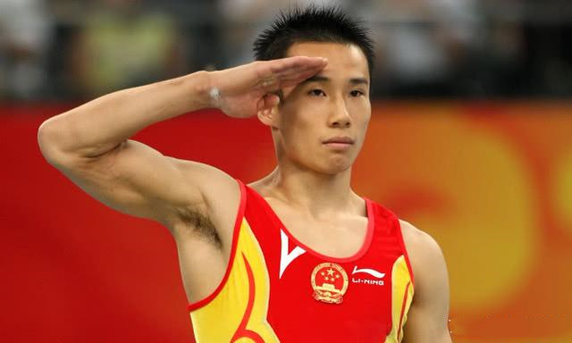 奥运冠军肖钦现状:曾因女友诈骗消失8年,现成领导身材发福严重