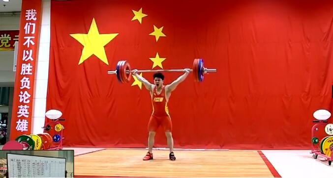 奥运冠军展现超强身体素质!立定跳远3米1,原地垂直弹跳84.5厘米