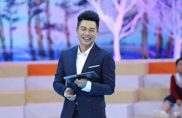 谁注意到《王牌对王牌》的主持人了,细节暴露他当下的生活状况