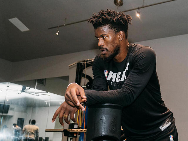 巴特勒晒训练照:总是准备好了