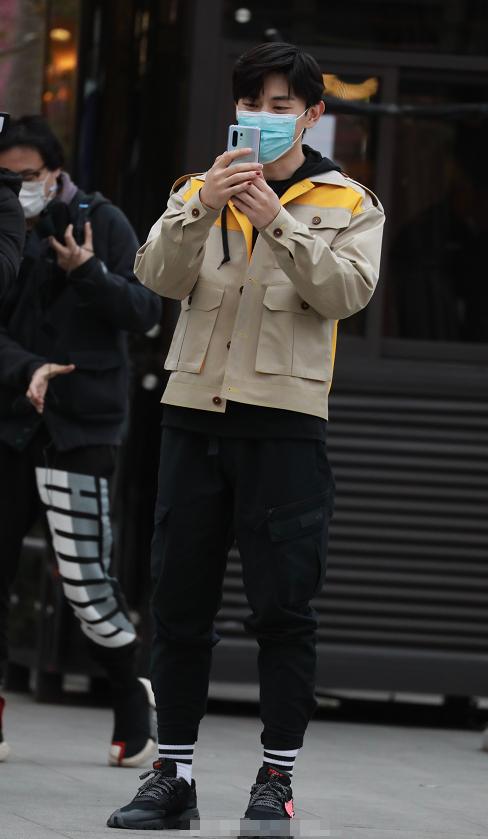 极限挑战6录制有谁看到热巴和邓伦穿的鞋子是情侣款