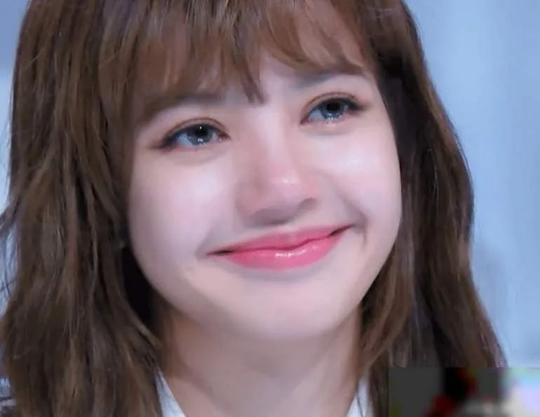 lisa要退出青你2录制?被节目组的魔鬼打光劝退了?