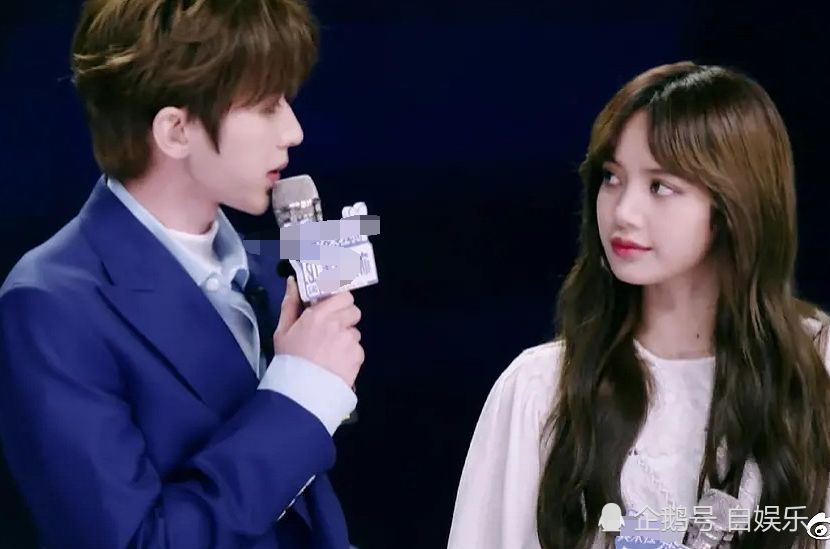 166lisa同台184蔡徐坤腰线出现神奇一幕真不知该羡慕谁