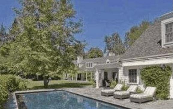 张国立所住的豪宅:建在小岛上四面环海