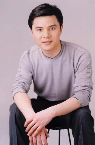 还记得《朝闻天下》主持人赵普吗?离开央视后他怎样了?