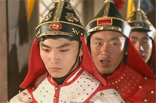 陕西老人有9道圣旨拒不上交,借博物馆后却丢掉了2道,最后怎样了