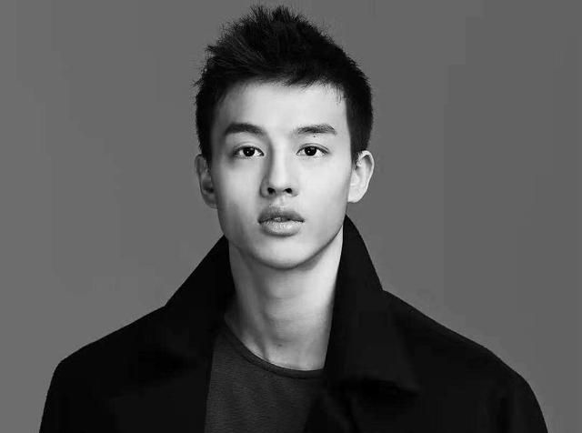 跳芭蕾的尹昉:11岁结缘芭蕾,28岁荧幕首秀,34岁迎来新世界