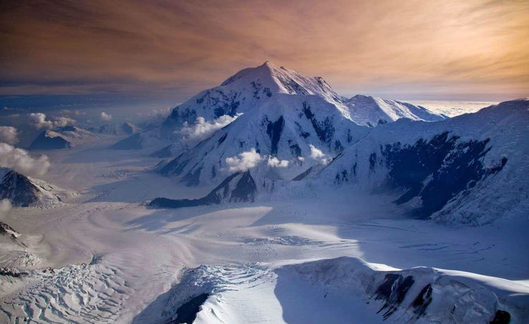 地球上最壮丽的高山来看看中国那两座名山你爬过没有
