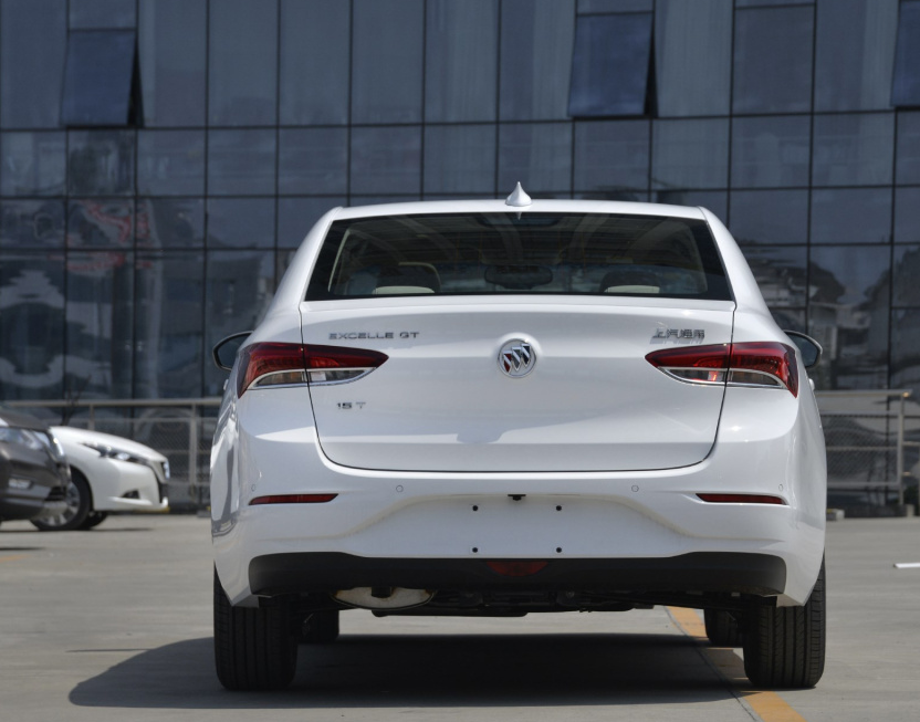 别克英朗四缸车型优惠来了,外观年轻,大气的它,你会考虑吗?