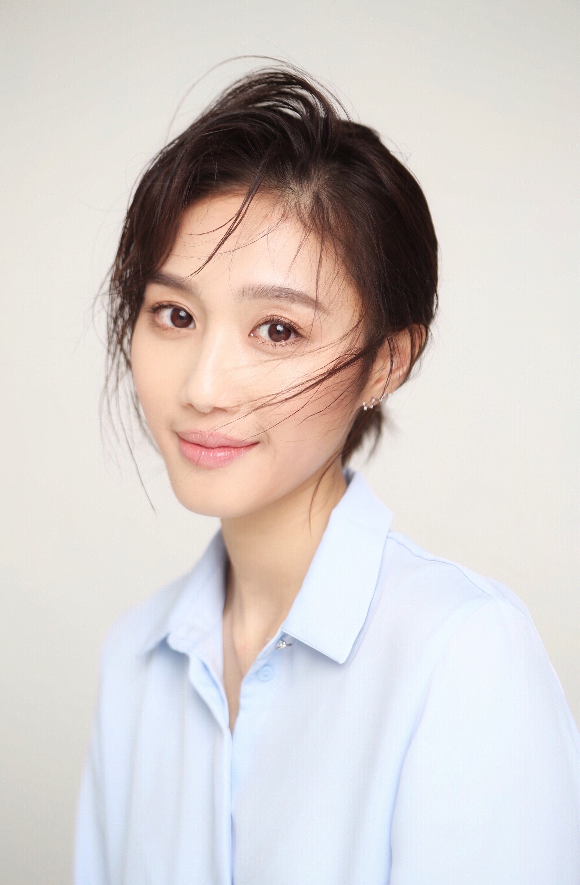 《我们在梦开始的地方》今日开播 大学生书记夏阳建设绿水青山!