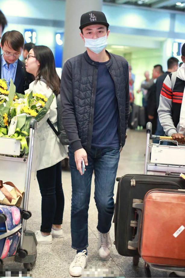 霍建华近照:成功甩掉幸福肥,颜值身材回升变型男