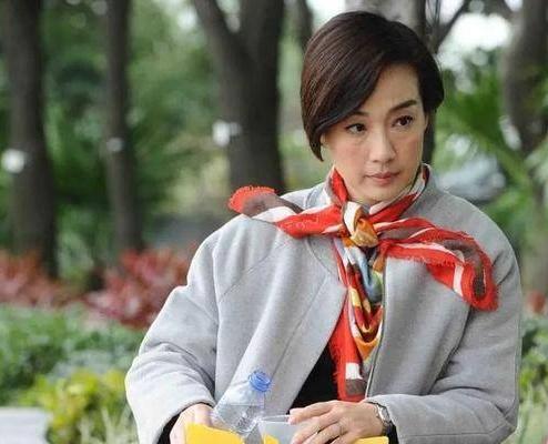 江美仪居美舅舅感染新冠去世因疫情问题不能前往送别