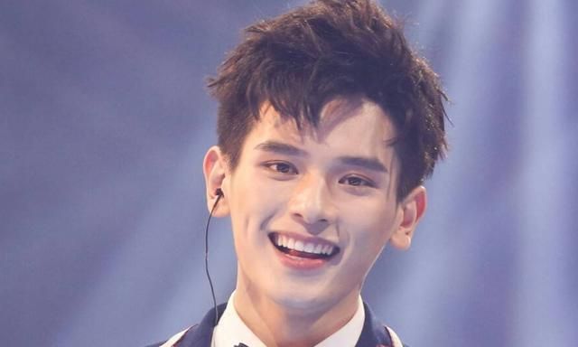 姚弛谈起童年不幸经历,曾遇坏人骚扰,鼓励受害者发声令人感动