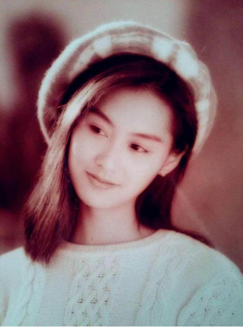 朱茵旧照曝光,双马尾清纯俏皮,这才是国民"初恋脸"