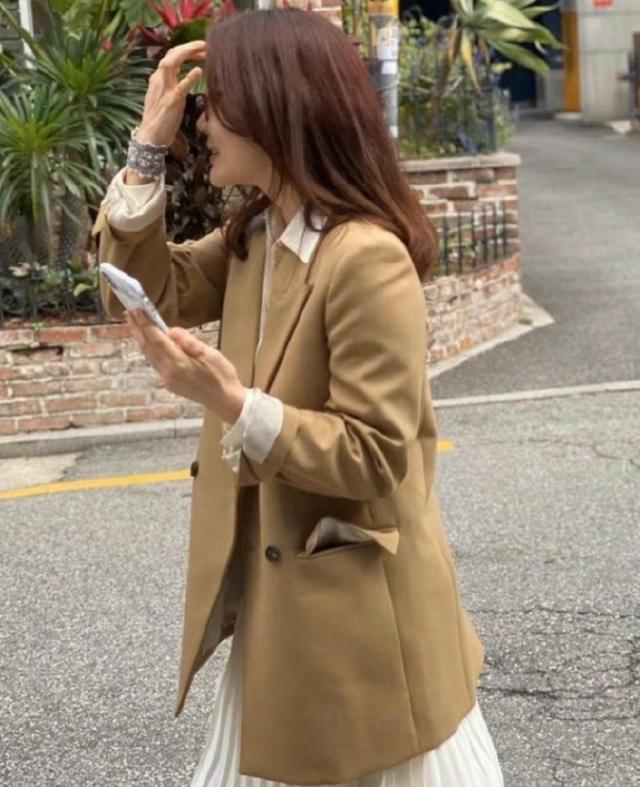 韩国女星二婚嫁国人,婚后被宠成少女,41岁已成人生赢家|蔡琳|韩国女星