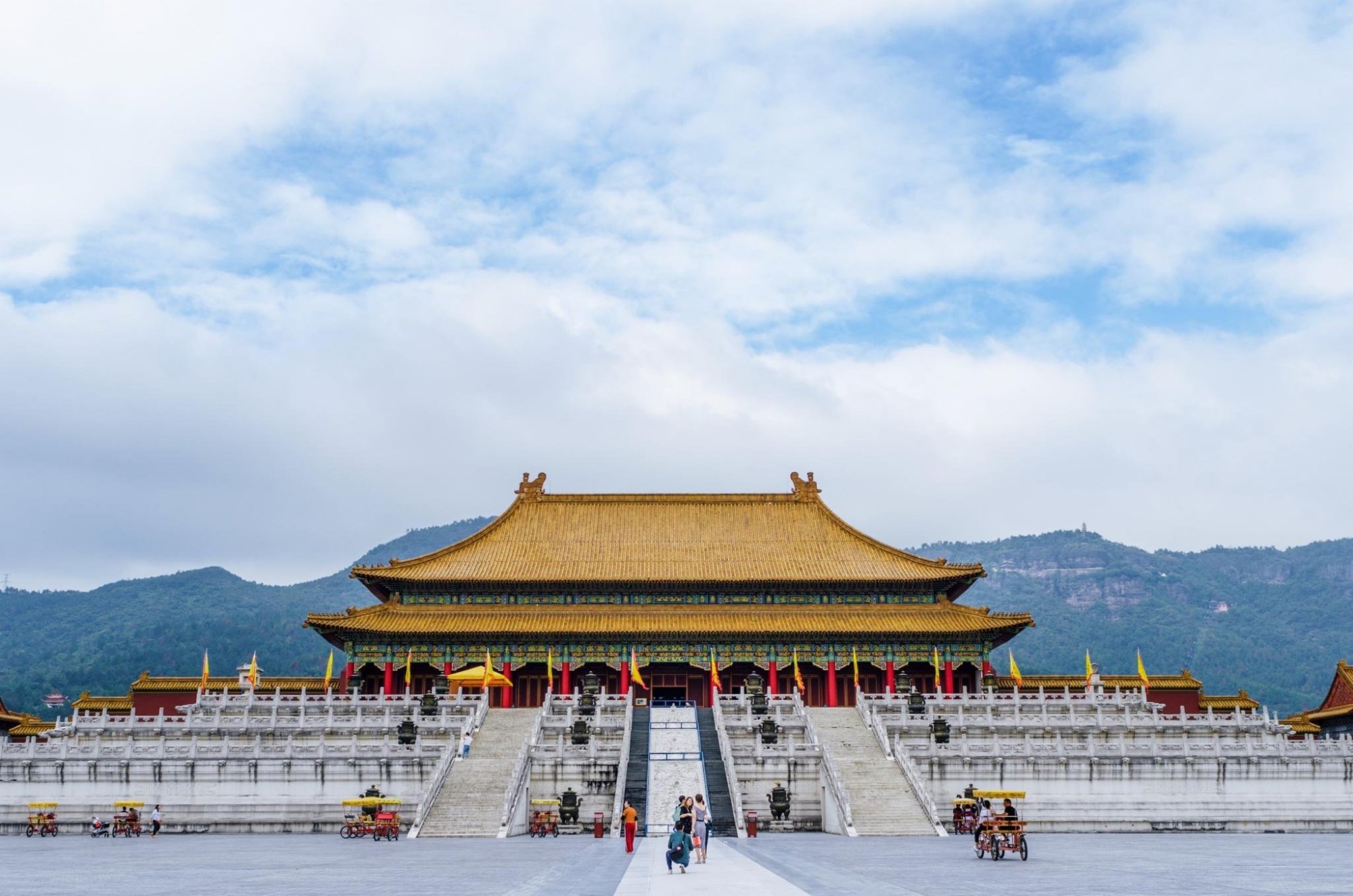 从浙江的小镇到中国好莱坞,如今成为全球最大的影视拍摄基地