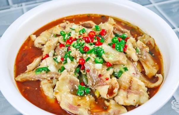 麻辣鲜香飘香鱼片香辣爽口鱼片轻薄美味下饭佐餐非常好