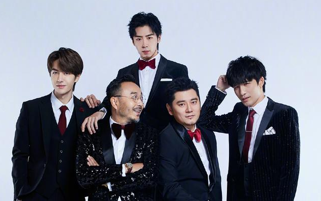 天天向上预告王一博拜师做运动提拉裤子表情呆萌超可爱