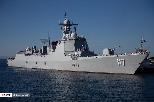 辽宁舰驶入太平洋!随行5艘舰艇严密护航 这是要去哪里干什么?