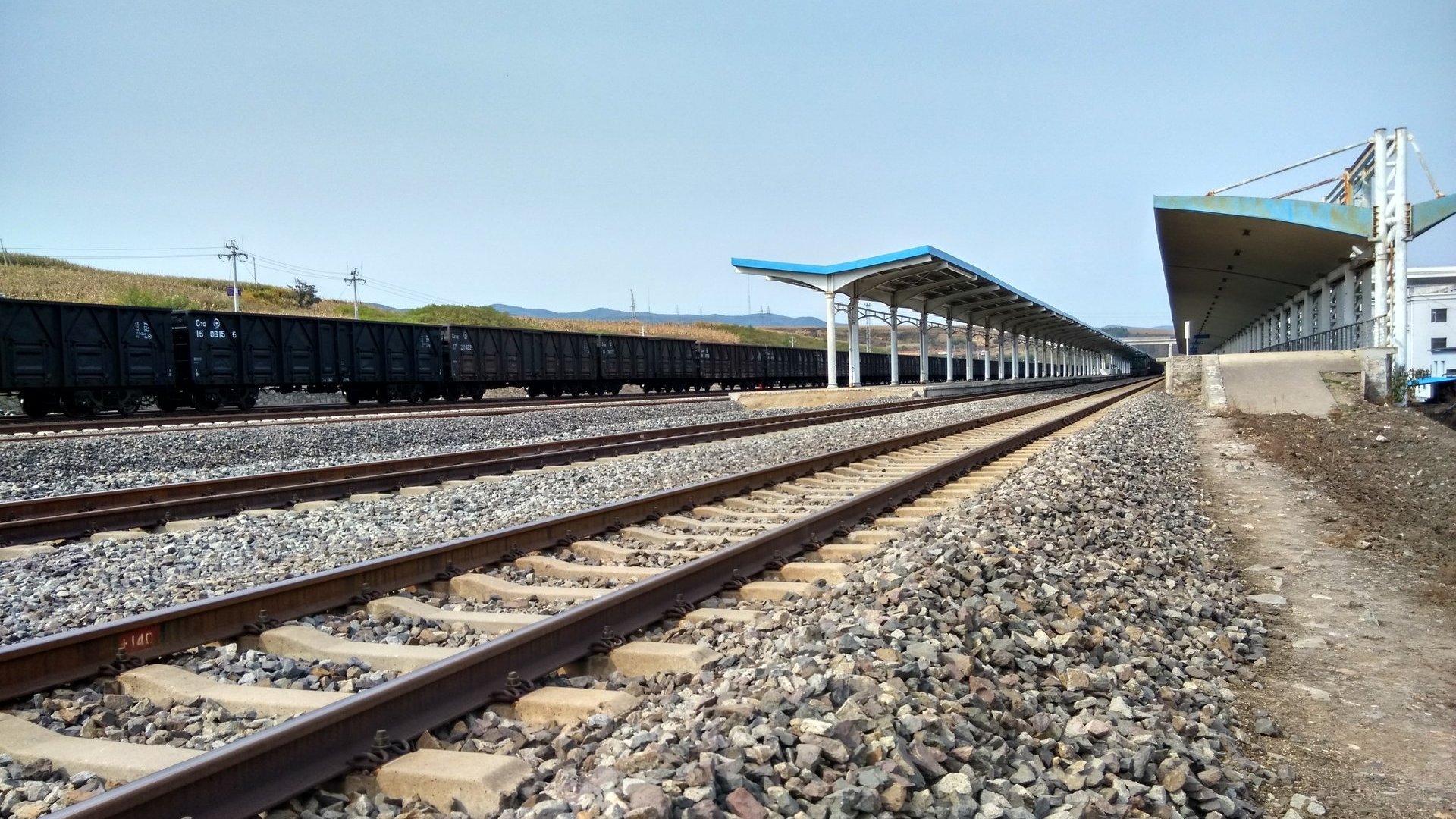 吉林和龙至南坪铁路的起点站和龙站