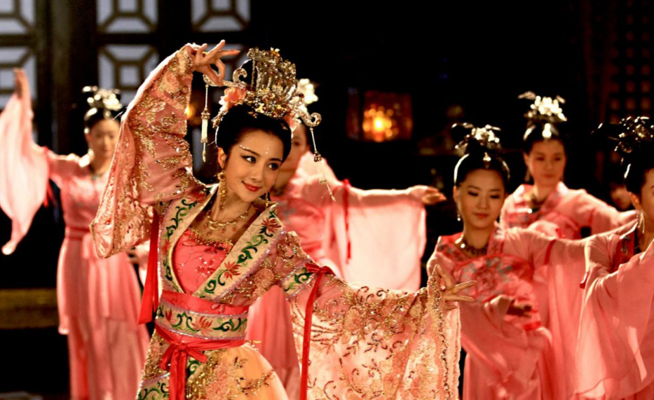 与唐嫣同岁的李依晓还有机会翻身吗?