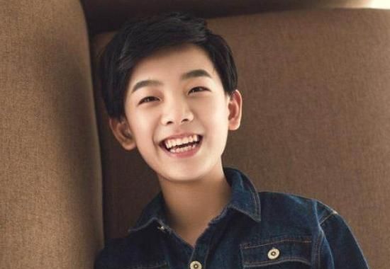 8岁出道的他和很多大牌明星合作过如今年仅16岁便成了资深演员