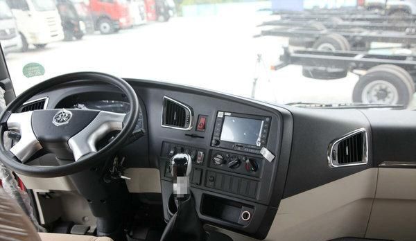 驾驶室后视镜照地镜上的外壳也由于种种原因不翼而飞.