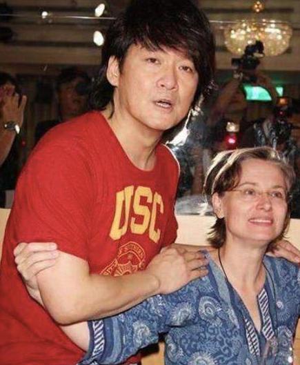 网友:真认不出|周华健|周厚安|儿子_新浪新闻