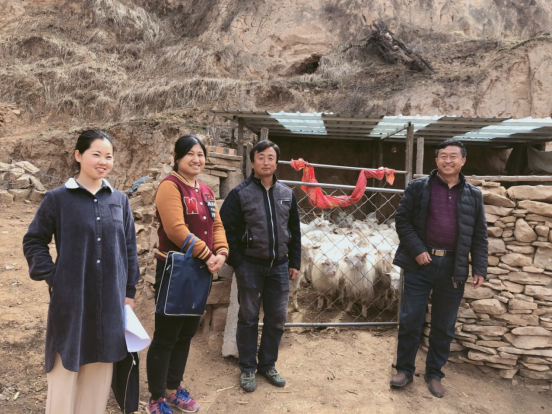 子洲县裴家湾镇:从严从实验收扶贫产业项目