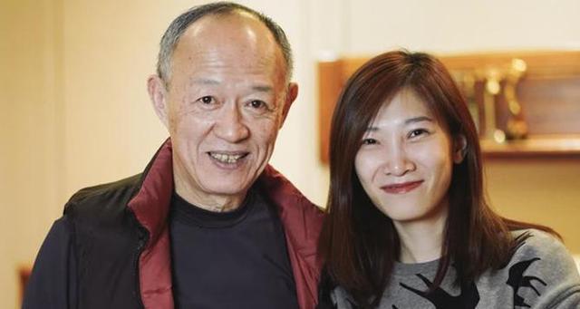 57岁的金士杰迎娶22岁女学生,60岁突然喜得双胞胎