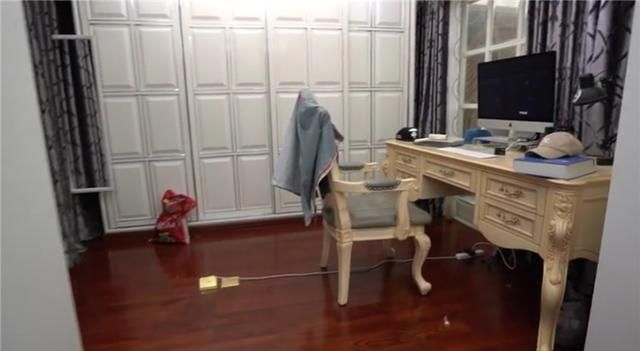 为了11只猫咪,搬进1500万别墅里,地下室比一套房都要大