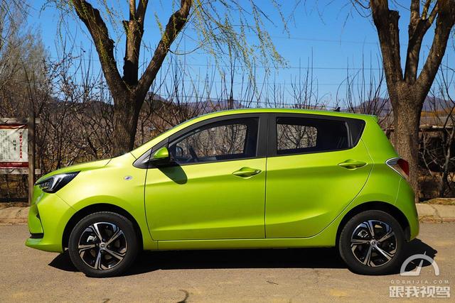 钢铁都市又添"小萌宠" 长安新能源奔奔e-star起售价6.98万元