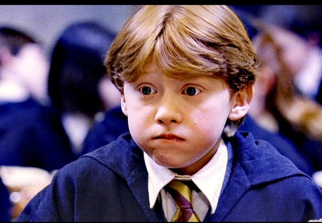 哈利波特演员现状华裔女友短发变美男主成劳模罗恩当爸