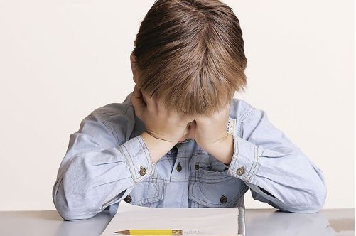 孩子不自信,大多与身边的人的特质有关,早正视早受益