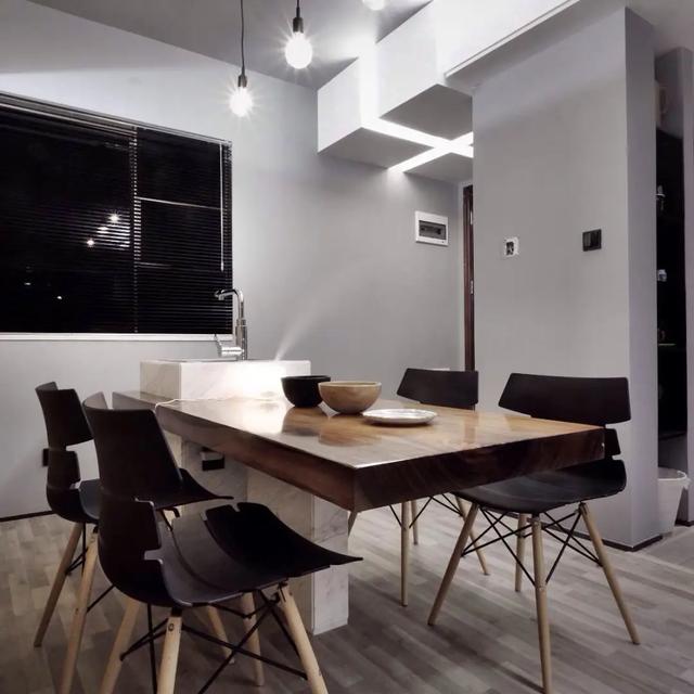 年轻人90㎡的家，居然没有主沙发，活得真潇洒