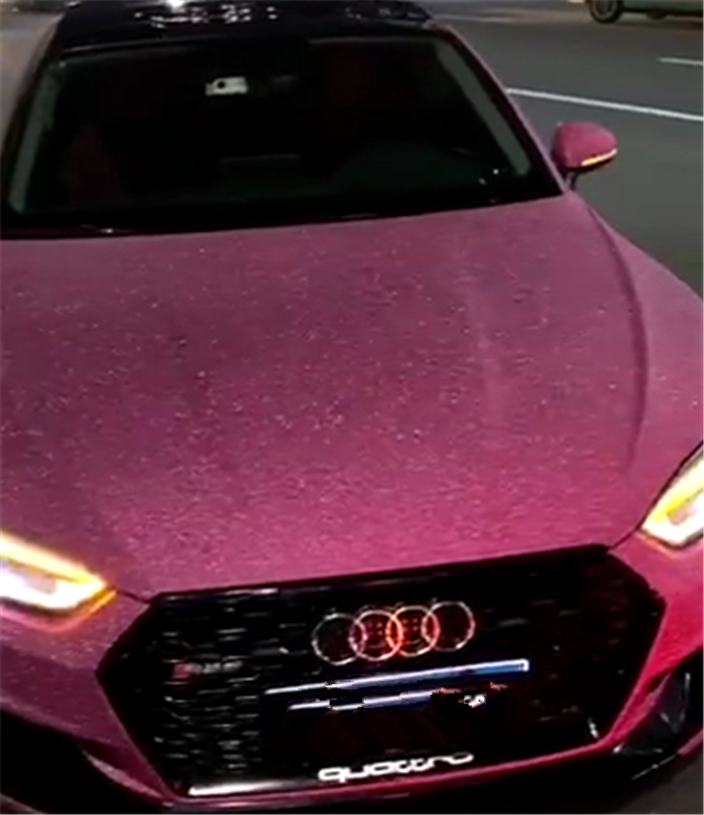 首台"钻石粉"奥迪rs5,450马力3.9秒破百,外观给人满满少女风