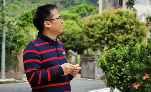 乡野股侠彭海平纵观商业领域:什么是蓝海市场和红海市场?